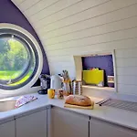Lodge Hollins Farm - Dog Friendly, Self Catering Knaresborough
