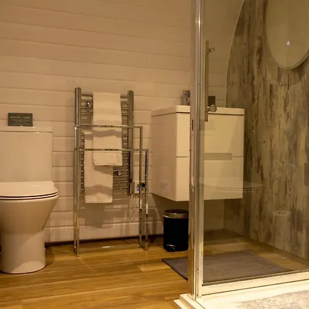 Hollins Farm - Dog Friendly, Self Catering Knaresborough