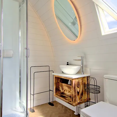 Hollins Farm - Dog Friendly, Self Catering * Knaresborough