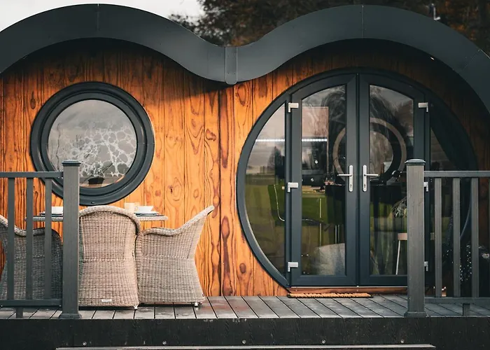 Hollins Farm - Dog Friendly, Self Catering Lodge Knaresborough