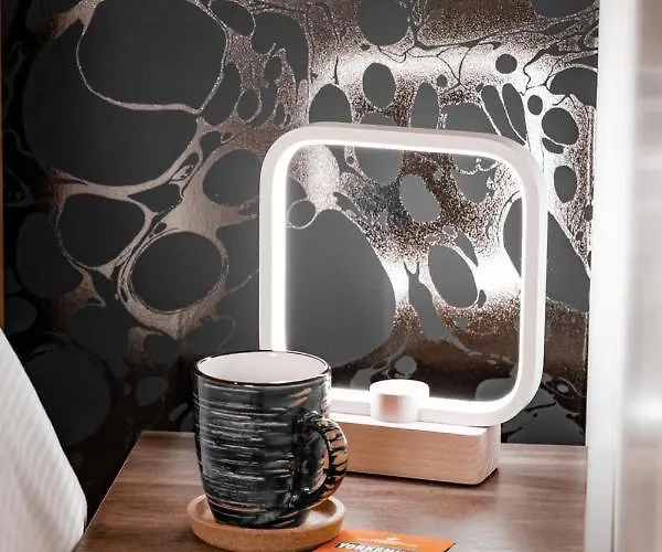 Hollins Farm - Dog Friendly, Self Catering *