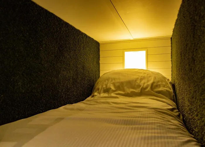 Hollins Farm - Dog Friendly, Self Catering *