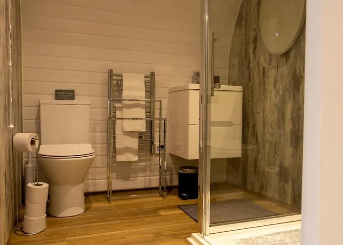 Hollins Farm - Dog Friendly, Self Catering Knaresborough