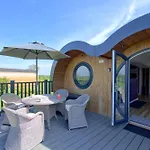 Hollins Farm - Dog Friendly, Self Catering 내어스버러