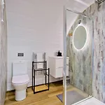 롯지 Hollins Farm - Dog Friendly, Self Catering *