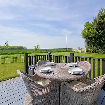 Hollins Farm - Dog Friendly, Self Catering Knaresborough